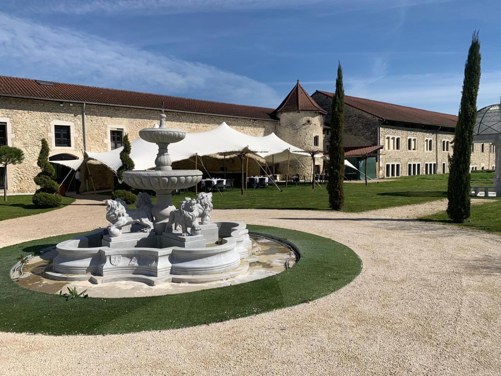 Les Dependances De Chapeau Cornu Vignieu Exterior photo